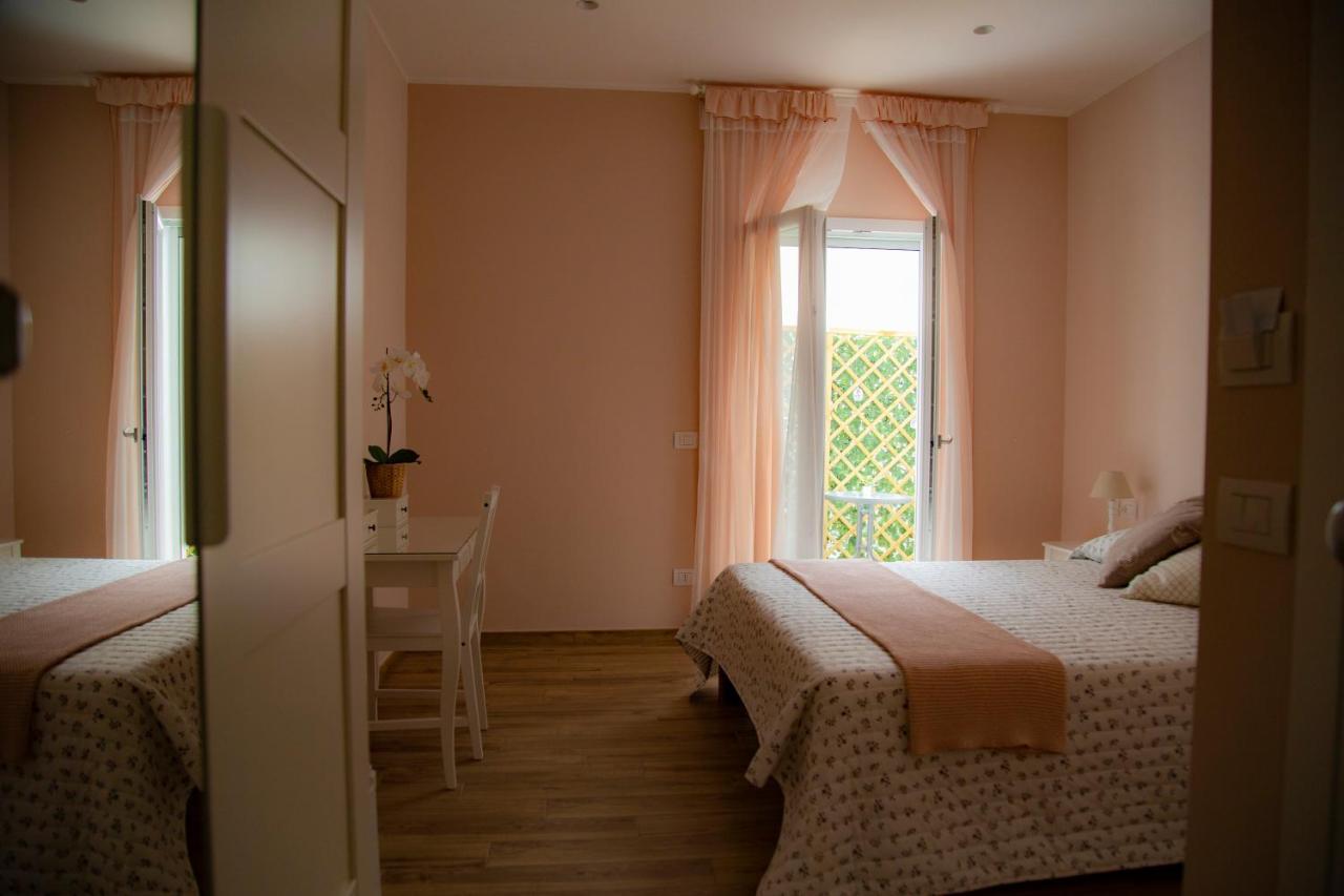 Il Granello Bed & Breakfast Fiumicino Exterior photo