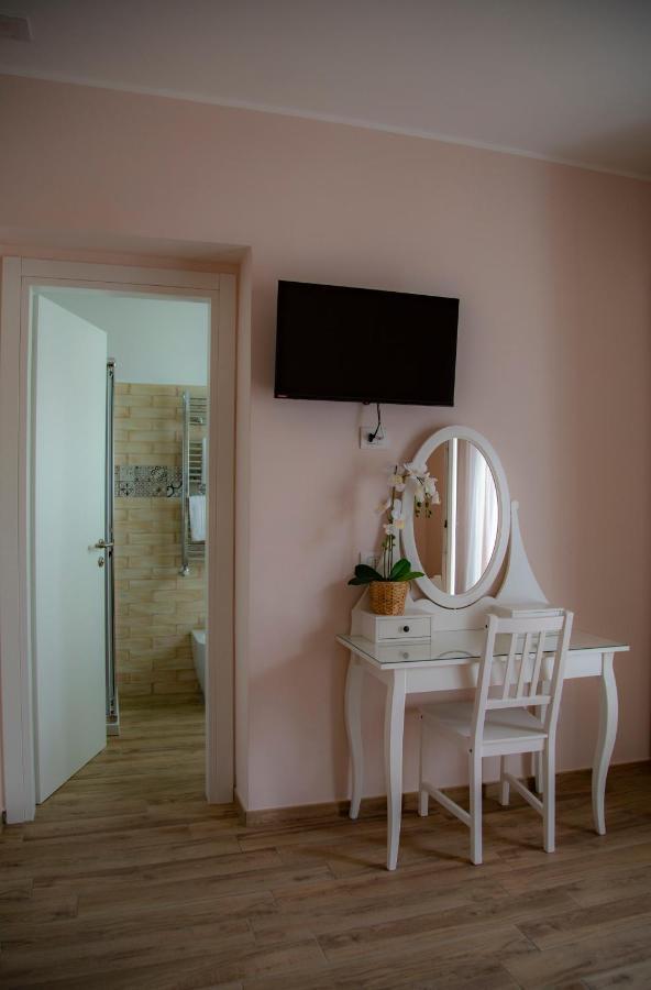 Il Granello Bed & Breakfast Fiumicino Exterior photo